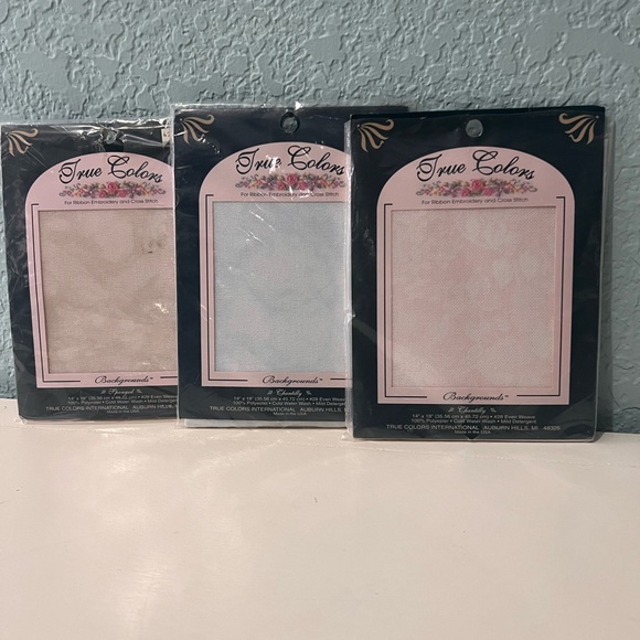 True Colors Backgrounds 18 Count Even Weave Linen for Cross stitch or Embroidery - Picture 1 of 5